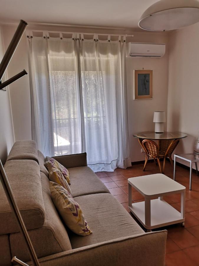 La Lampara Apartment Ачи Костелло Экстерьер фото