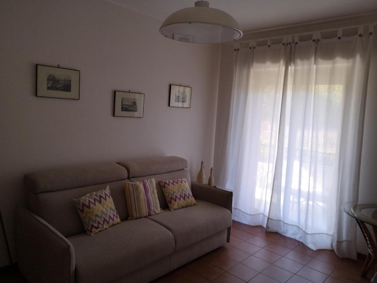 La Lampara Apartment Ачи Костелло Экстерьер фото