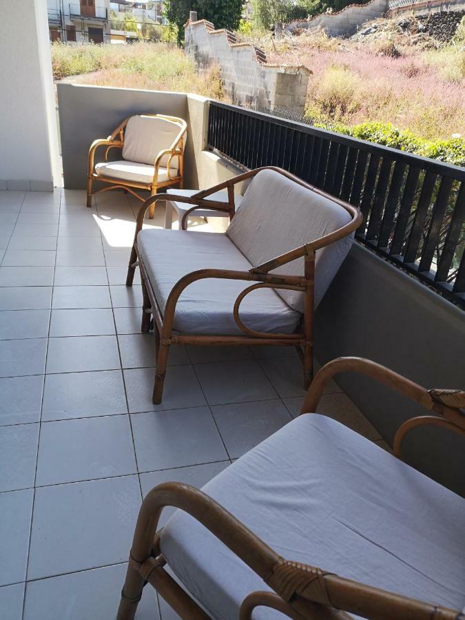 La Lampara Apartment Ачи Костелло Экстерьер фото
